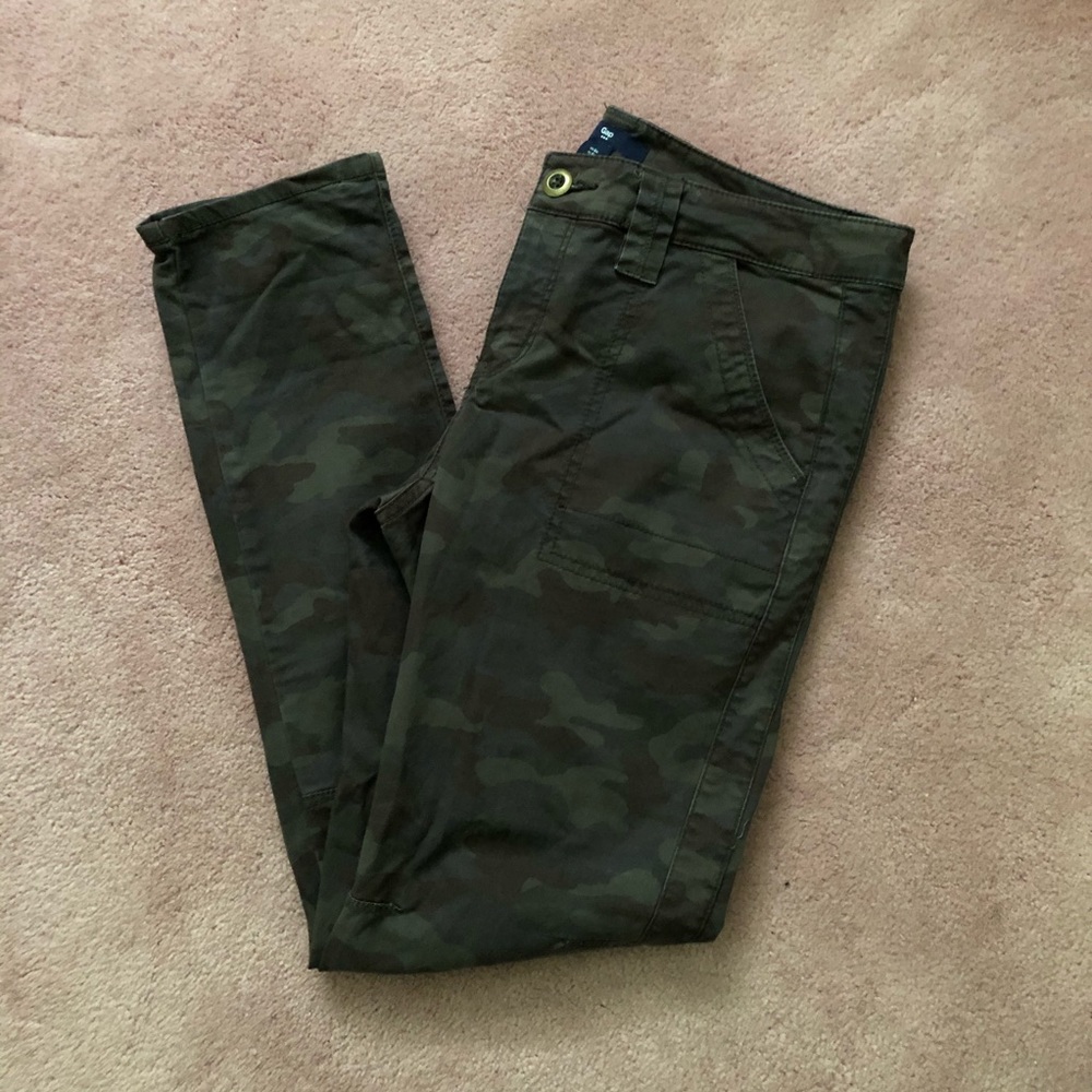 Gap Army printed Pants